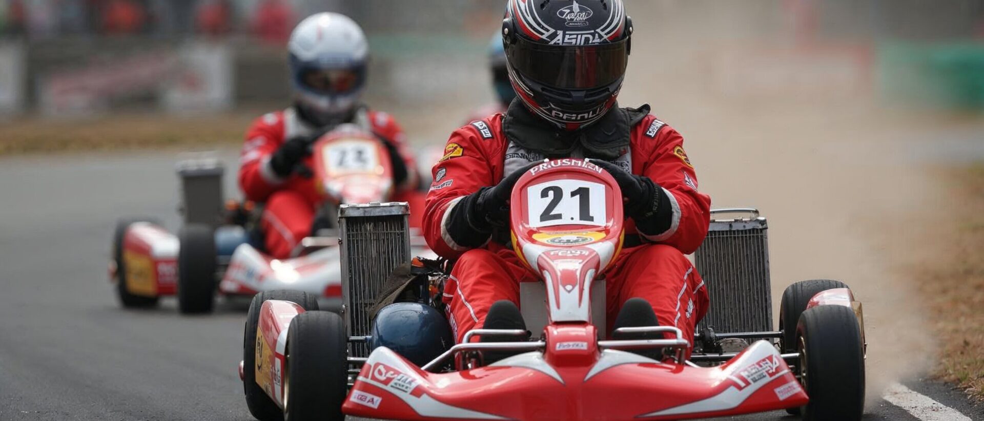 Polski karting wyczynowy — drabinka klubów PZM i top zawodnicy 2026